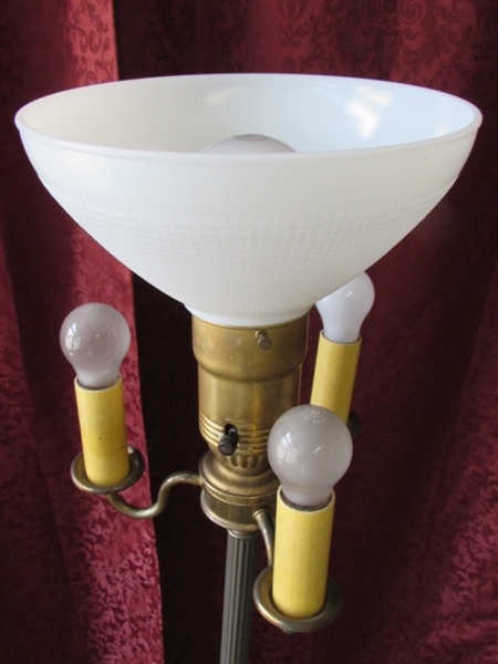 ELEGANT VINTAGE BRASS FLOOR LAMP WITH CANDELABRA STYLE LIGHTS & MILK GLASS SHADE