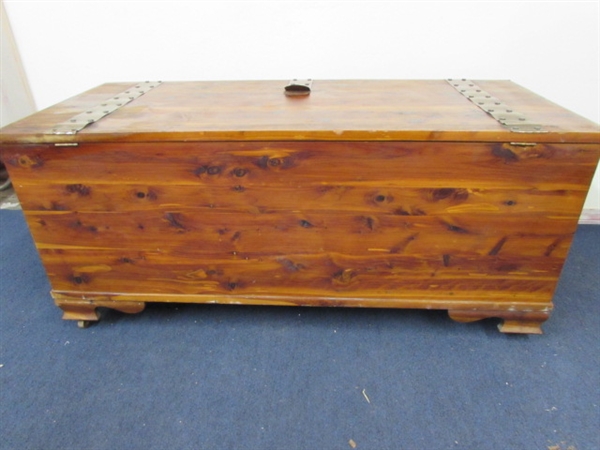 ALL CEDAR HOPE CHEST WITH COPPER ACCENT STRAPS