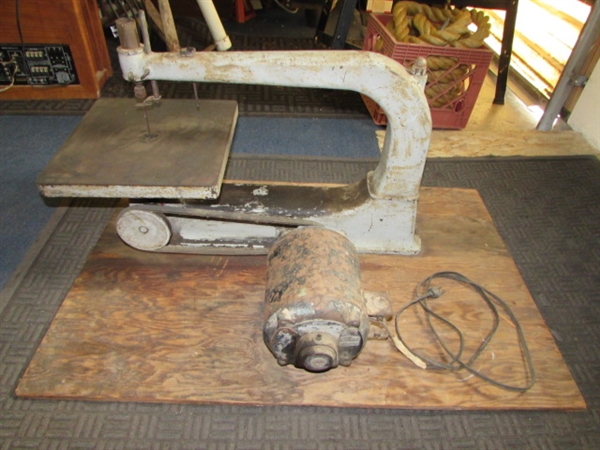 SERIOUSLY BIG BENCH SCROLL SAW 