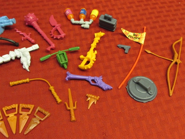 VINTAGE TEENAGE MUTANT NINJA TURTLES ACTION FIGURES & ACCESSORIES