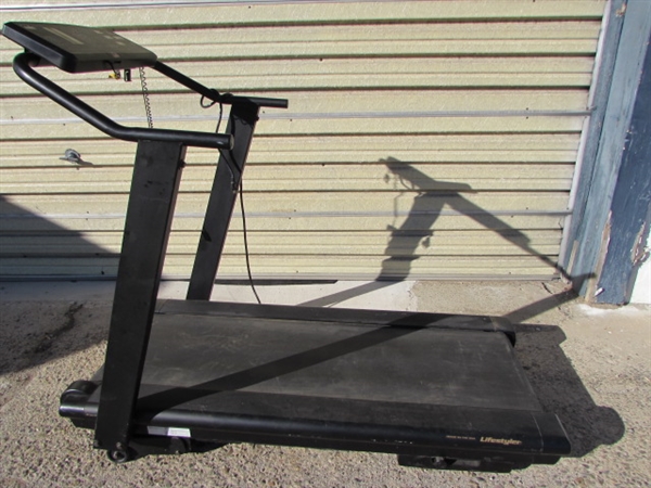 LIFESTYLER EXPANSE 2000 TREADMILL