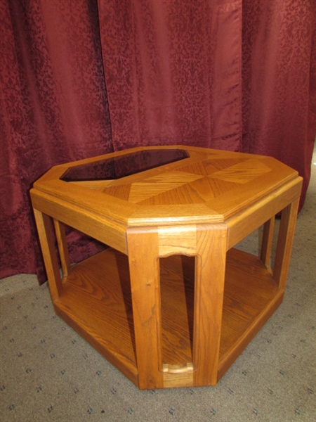 OCTAGON TABLE WITH BEVELED GLASS INSERT 