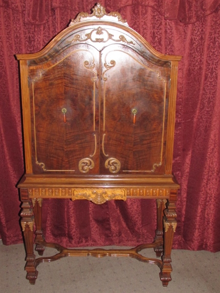 GORGEOUS ANTIQUE  ART DECO CHINA CABINET WITH BEAUTIFUL CARVED DETAILS