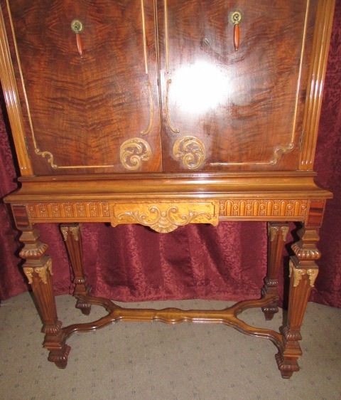 GORGEOUS ANTIQUE  ART DECO CHINA CABINET WITH BEAUTIFUL CARVED DETAILS