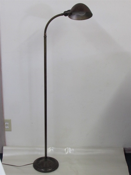 ANTIQUE INDUSTRIAL FARIES BRASS FLOOR LAMP