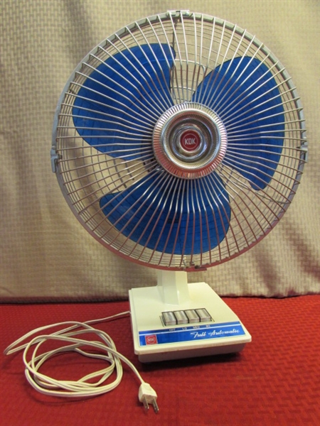 KEEP YOUR COOL DURING INDIAN SUMMER - NICE 3 SPEED OSCILLATING FAN