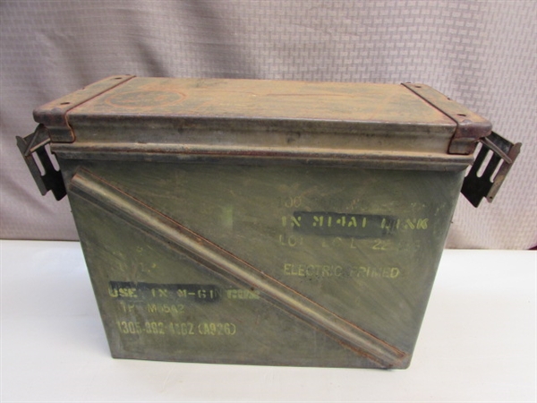 VIETNAM ERA METAL AMMO BOX