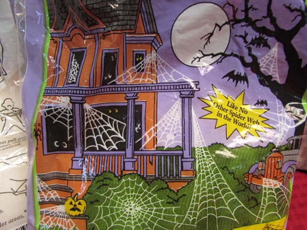 FANTASTIC HALLOWEEN DÉCOR-VINTAGE CERAMIC LIGHT UP JACK-O-LANTERN LEAF BAGS, SPIDER WEBS & PEN LIGHT