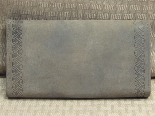 VINTAGE NEW SUEDE LEATHER PRINCESS GARDNER LEATHER WALLET 