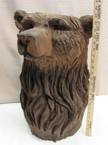 WONDERFUL CHAINSAW CARVED BEAR BUST FOR YOUR PORCH OR INSIDE YOUR RUSTIC CABIN