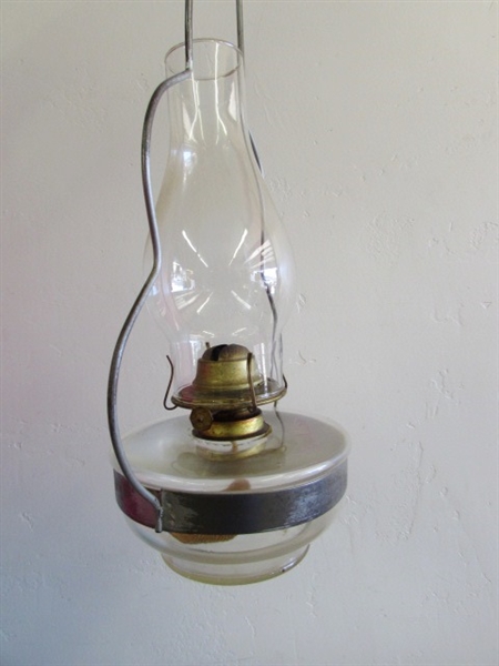 VICTORIAN STYLE HANGING OIL CABIN LAMP