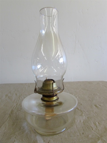 VICTORIAN STYLE HANGING OIL CABIN LAMP