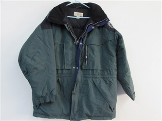 MENS EXTRA LARGE WINTER JACKET WITH DOWN AND WATERFOWL FILLING