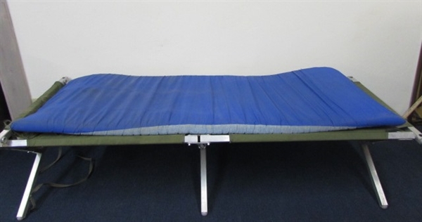 SLEEP IN COMFORT WITH THIS CAMPING COT AND COMFY SLEEPING PAD.