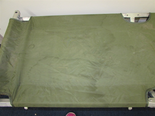 SLEEP IN COMFORT WITH THIS CAMPING COT AND COMFY SLEEPING PAD.