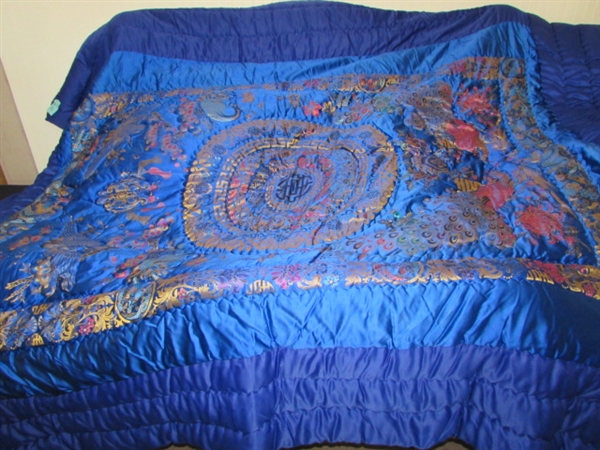 FABULOUS ROYAL BLUE COMFORTER WITH INTRICATE ASIAN DESIGN - NEW