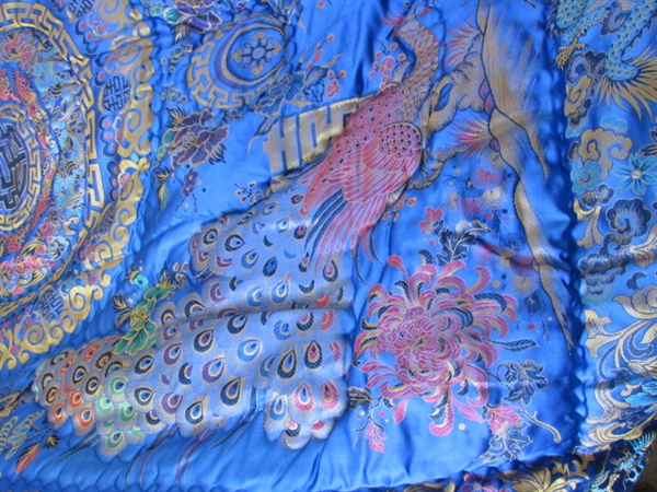 FABULOUS ROYAL BLUE COMFORTER WITH INTRICATE ASIAN DESIGN - NEW