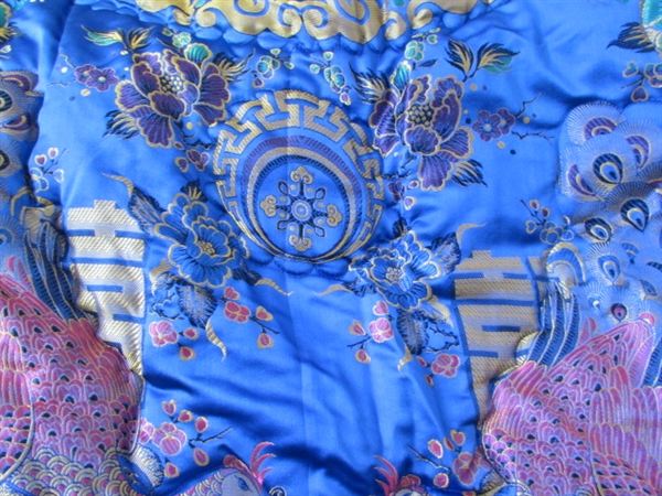 FABULOUS ROYAL BLUE COMFORTER WITH INTRICATE ASIAN DESIGN - NEW