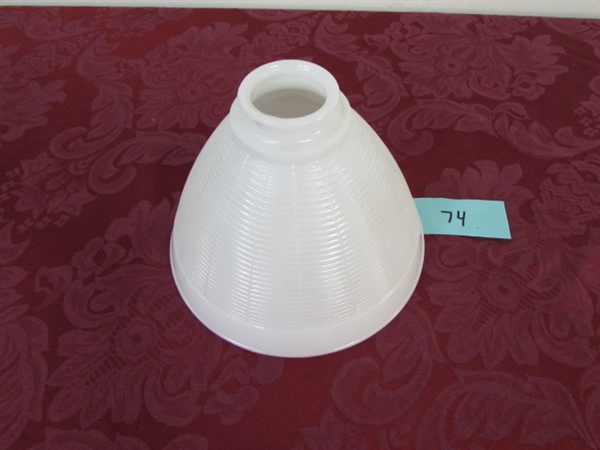 VINTAGE HARD TO FIND MILK GLASS LAMP DEFUSER