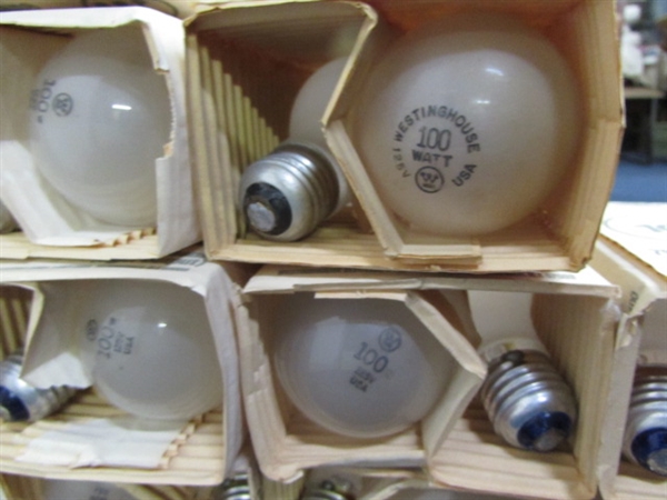 HUGE ASSORTMENT OF LIGHT BULBS