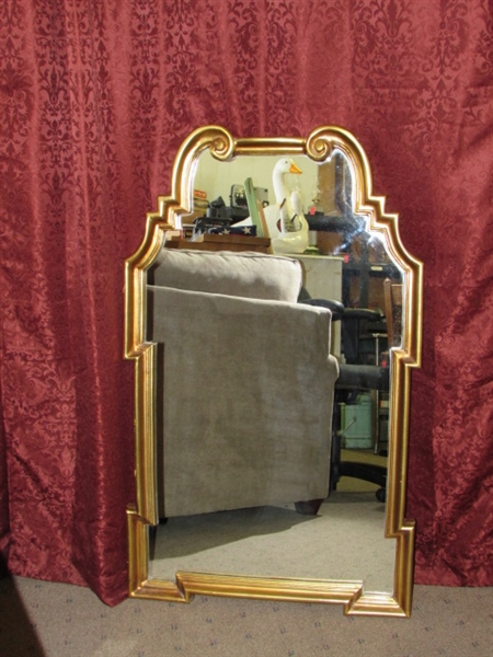 ORNATE GOLD GILDED MIRROR