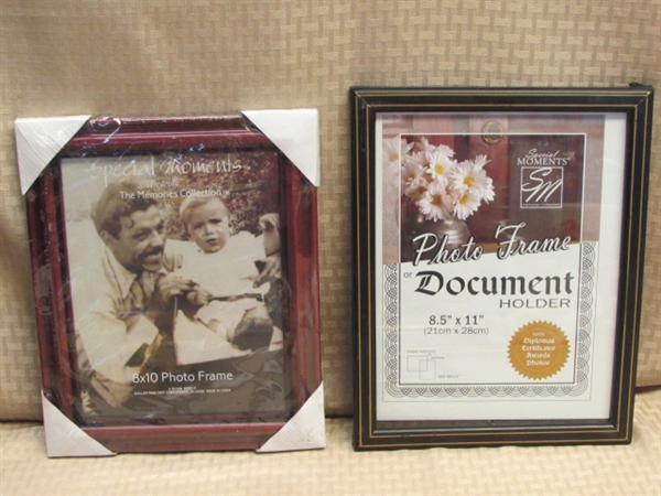 OVER A DOZEN PHOTO FRAMES, MOST NEW & HANDSOME WOOD FRAMED WALL CLOCK