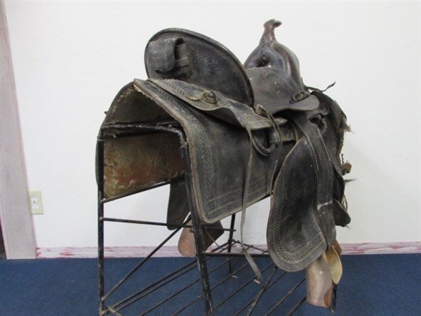 ANTIQUE 1800s HIGH BACK  16 HORSE  SADDLE 