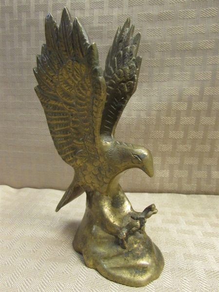 VINTAGE BRASS EAGLE FIGURINE