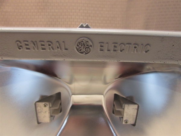 NEW IN THE BOX GENERAL ELECTRIC FLOOD LIGHT