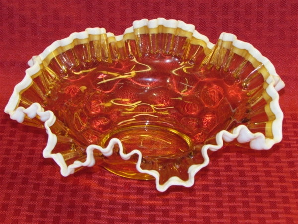 GORGEOUS AMBER SNOW CREST DOUBLE CRIMPED RUFFLED EDGE DEPRESSION GLASS BOWL & LACE EDGE DECORATIVE PLATE