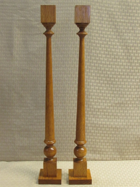 A PAIR OF HANDSOME TURNED OAK CANDLESTICKS