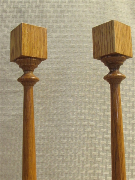 A PAIR OF HANDSOME TURNED OAK CANDLESTICKS