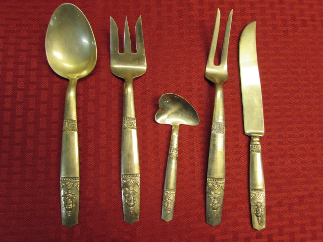 Lot Detail - BEAUTIFUL THAI BRONZE FLATWARE-6 PLACE SETTINGS