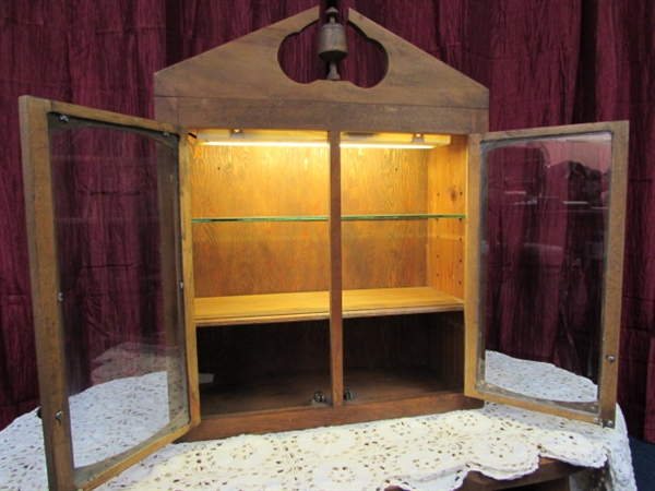 PRETTY LIGHTED CABINET WITH TWO SHELVES