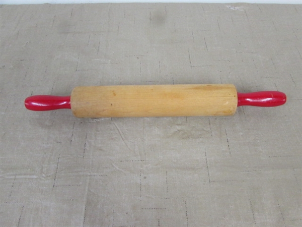 THREE COLLECTORS ROLLING PINS