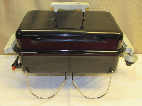CLASSIC GREEN COLEMAN METAL COOLER & WEBER PORTABLE GAS GRILL-NICE!