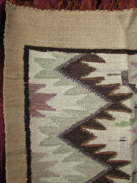 PERUVIAN HAND LOOM WOVEN AREA RUG