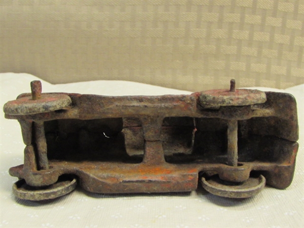 ANTIQUE CAST IRON TOY CAR