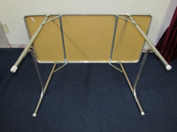 THE KIDDIE TABLE-VINTAGE METAL FOLDING TABLE 