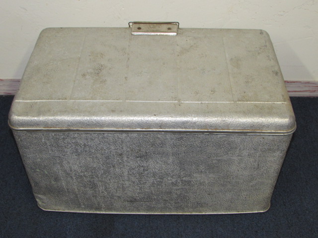 Jc higgins 2024 metal cooler