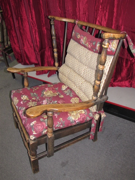 VINTAGE WOOD SPINDLE CHAIR WITH REMOVABLE CUSHIONS