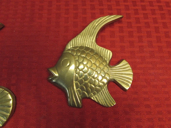 A SCHOOL OF FISH FOR YOUR WALL! FOUR VINTAGE SOLID BRASS FISH WALL PLAQUES