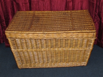 LARGE WOVEN WICKER TRUNK WITH HINGED LID