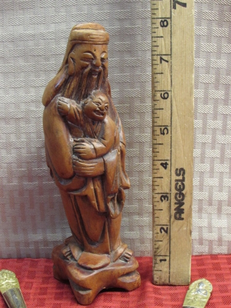 SWEET HAND CARVED ORIENTAL WISE MAN WITH CHILD FIGURINE & 2 BRASS BUDDHA TEASPOONS