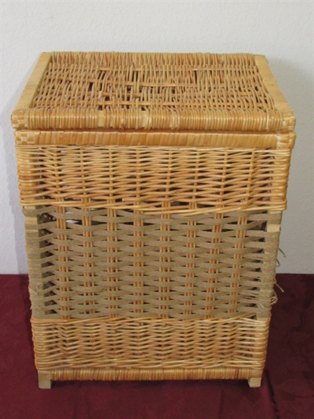 NICE BASKET WITH HINGED LID GREAT AS HAMPER OR WASTE BASKET & PICNIC BASKET