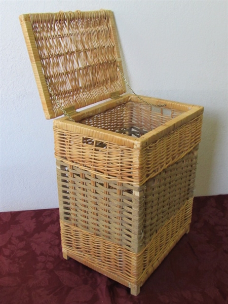 NICE BASKET WITH HINGED LID GREAT AS HAMPER OR WASTE BASKET & PICNIC BASKET