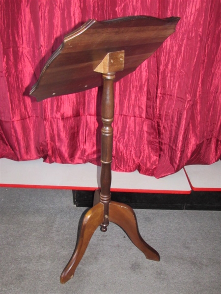 BEAUTIFUL ANTIQUE SOLID WOOD MUSIC STAND