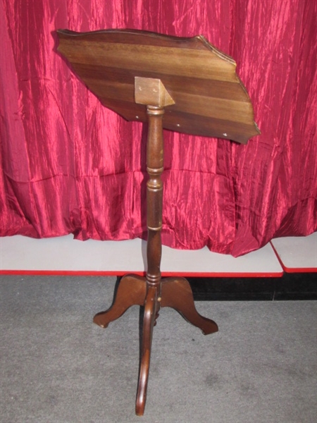 BEAUTIFUL ANTIQUE SOLID WOOD MUSIC STAND