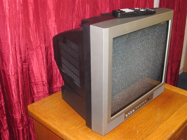 NICE EMERSON 20 FLAT SCREEN COLOR TV