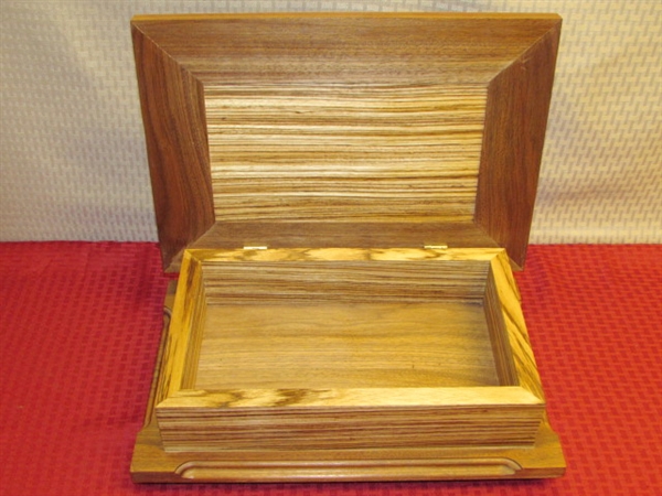 BEAUTIFUL CUSTOM MADE WALNUT & TIGER WOOD JEWELRY/STORAGE BOX